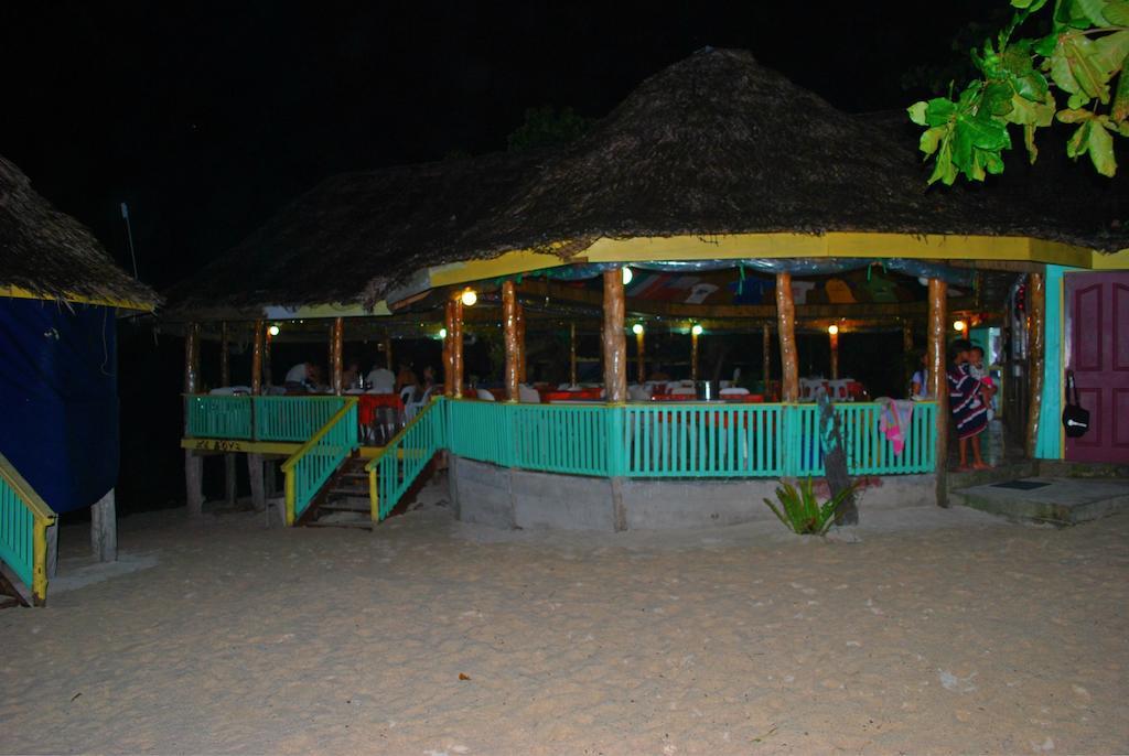Taufua Beach Fales Lalomanu 외부 사진