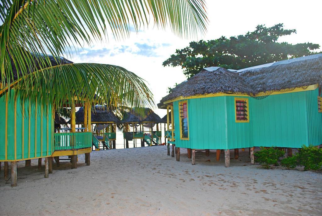Taufua Beach Fales Lalomanu 객실 사진